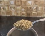 A picture of step 5 of Matar Kachori.