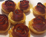 Foto del paso 4 de la receta: Rosas de hojaldre y chorizo