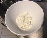 Une image de l'étape 4 de Flan de côtes de chou fleur à la mozzarella di buffala et chapelure épicée.