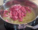 Foto del paso 3 de la receta: Arroz meloso de pavo al vermú