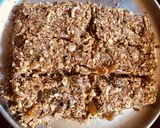 A picture of step 2 of Nut Oats healthy Bar.