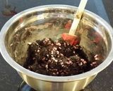 A picture of step 8 of Milk Chocolate Mint Chip Cookies.