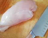 Foto del paso 1 de la receta: Pastel de pollo y cebolla caramelizada picante