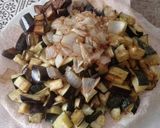 Foto del paso 3 de la receta Revuelto de berenjena, calabacín y cebolla