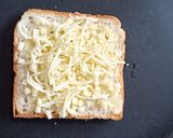 ગાર્લિક બ્રેડ(garlic bread recipe in gujarati) રેસીપી સ્ટેપ3ફોટો