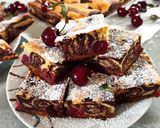 A legfinomabb kevert, csíkos, gyümölcsös süti recept fázis 8 fotója