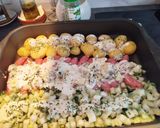 Foto del paso 10 de la receta: Salchichas o Longanizas Frescas de Pollo con Papas y Calabacín en Salsa al Roquefort
