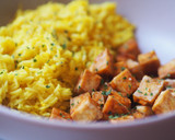 Foto del paso 8 de la receta: Tofu crujiente con arroz al curry