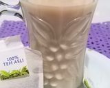 Foto langkah ke 4 dari resep Milk Tea.
