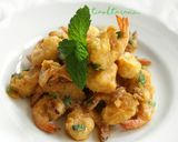 Foto langkah ke 8 dari resep Udang Tepung Saus Telor Asin.
