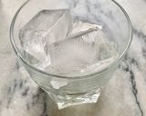 A picture of step 3 of Ice Lemon Tea.