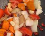 A picture of step 3 of Spicy Braised Beef Noodle Soup.