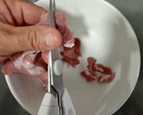 Foto del paso 1 de la receta: Tallarines de calabacín con magro