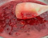 Foto langkah ke 4 dari resep Selai Strawberry.