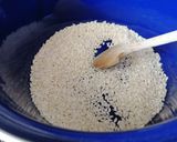 Foto del passaggio 3 della ricetta Risotto alle prugne e rosmarino