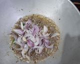 A picture of step 1 of Ratlami sev bhaji.