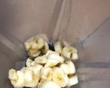 A picture of step 1 of Banana shake.
