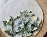 A picture of step 4 of Aloo Paratha.