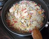 Foto del paso 2 de la receta: Paella de bacalao, calamares, mejillones y langostinos