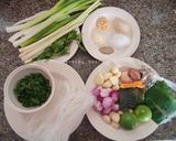 Foto langkah ke 1 dari resep Soto Ayam Lamongan ala Chef Devina Hermawan.