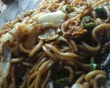 Foto langkah ke 3 dari resep Mi goreng homemade.