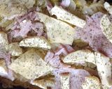 Foto del paso 4 de la receta: Pizza de papa a la fugazzetta fácil (sin harina)🍕🥔
