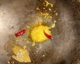 A picture of step 2 of Tamatar khajur ki chutney.