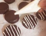 A picture of step 3 of Chocolate Coated Oreos.