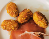 Foto del paso 8 de la receta: Croquetas  de Jamón con rebozado de Kikos de Maíz  tostado
