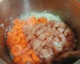 Tárkonyos Csirke raguleves recept fázis 1 fotója