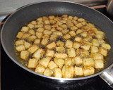 Foto del paso 7 de la receta: Albóndigas en salsa con patatas fritas