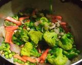 A picture of step 5 of Stir fry veggies.