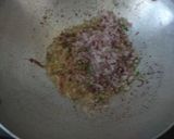A picture of step 3 of Green Pav Bhaji.