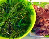 Hình bước làm 2 của món Cháo lá đinh lăng