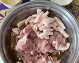 รูปขั้นตอนการทำที่ 3 ของ “หมูทอดเสียบไม้”