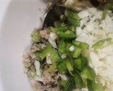 A picture of step 4 of Chicken veggies sandwich.