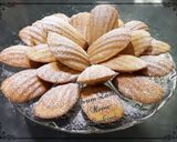 A picture of step 2 of ☕🍪Madeleines🍪☕.