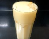 A picture of step 3 of Mango milkshake.
