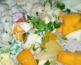 A picture of step 5 of Boondi Fruity Chaat.