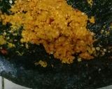 Foto langkah ke 2 dari resep Gurame Goreng Bumbu Kuning.