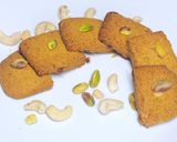 A picture of step 1 of 5 mins Besan cookies.
