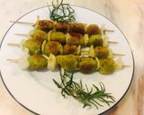Hình bước làm 9 của món Sụn gà viên nướng hương thảo