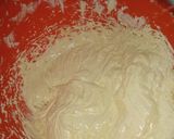 A picture of step 4 of Passion and lemon cake.