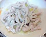 Foto del paso 4 de la receta: Tiras de pollo al curry tikka en salsa de leche de coco