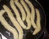 A picture of step 4 of Churros.