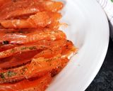 Une image de l'étape 6 de Saumon gravlax 😍 #avril.