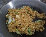 Foto langkah ke 4 dari resep Nasi Goreng Ala Abang-Abang Kaki Lima.