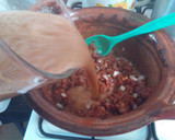 Foto del paso 4 de la receta: Chicharrón prensado con nopales en salsa mixta