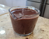 Foto del paso 10 de la receta: Bizcocho de chocolate blanco con cobertura de Milka