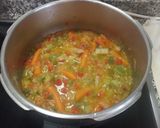 Foto del paso 3 de la receta: Pochas a la Navarra con verduras en olla exprés
